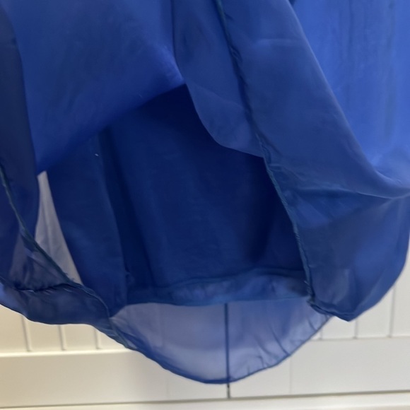 MARIE LA LUNE Blue Silk Blend Top with Sequins on Shoulder NWT - Picture 5 of 13